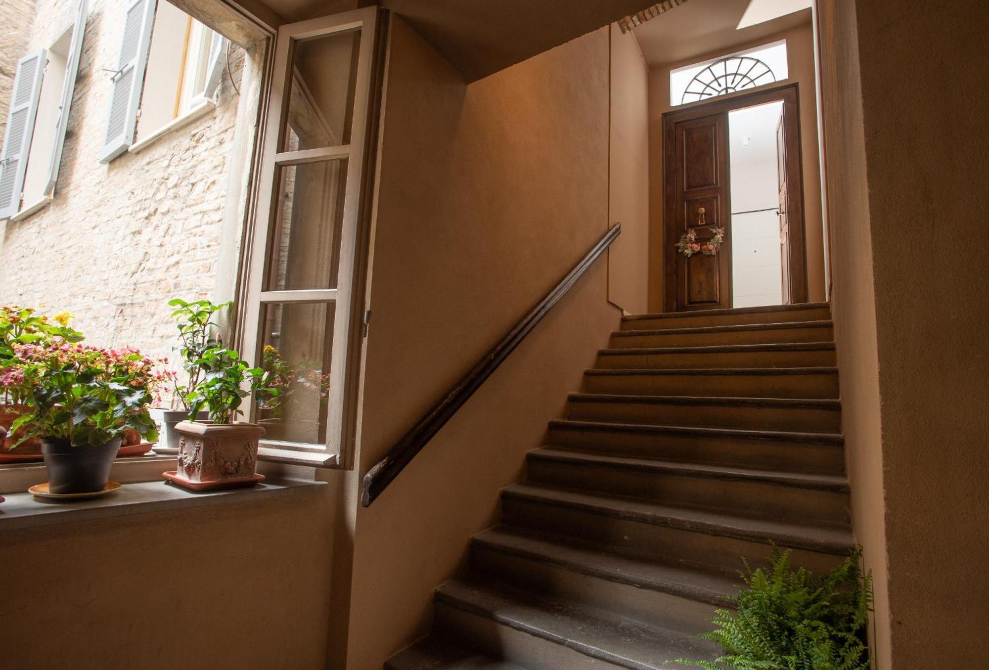 Freedom Suites Парма Екстериор снимка