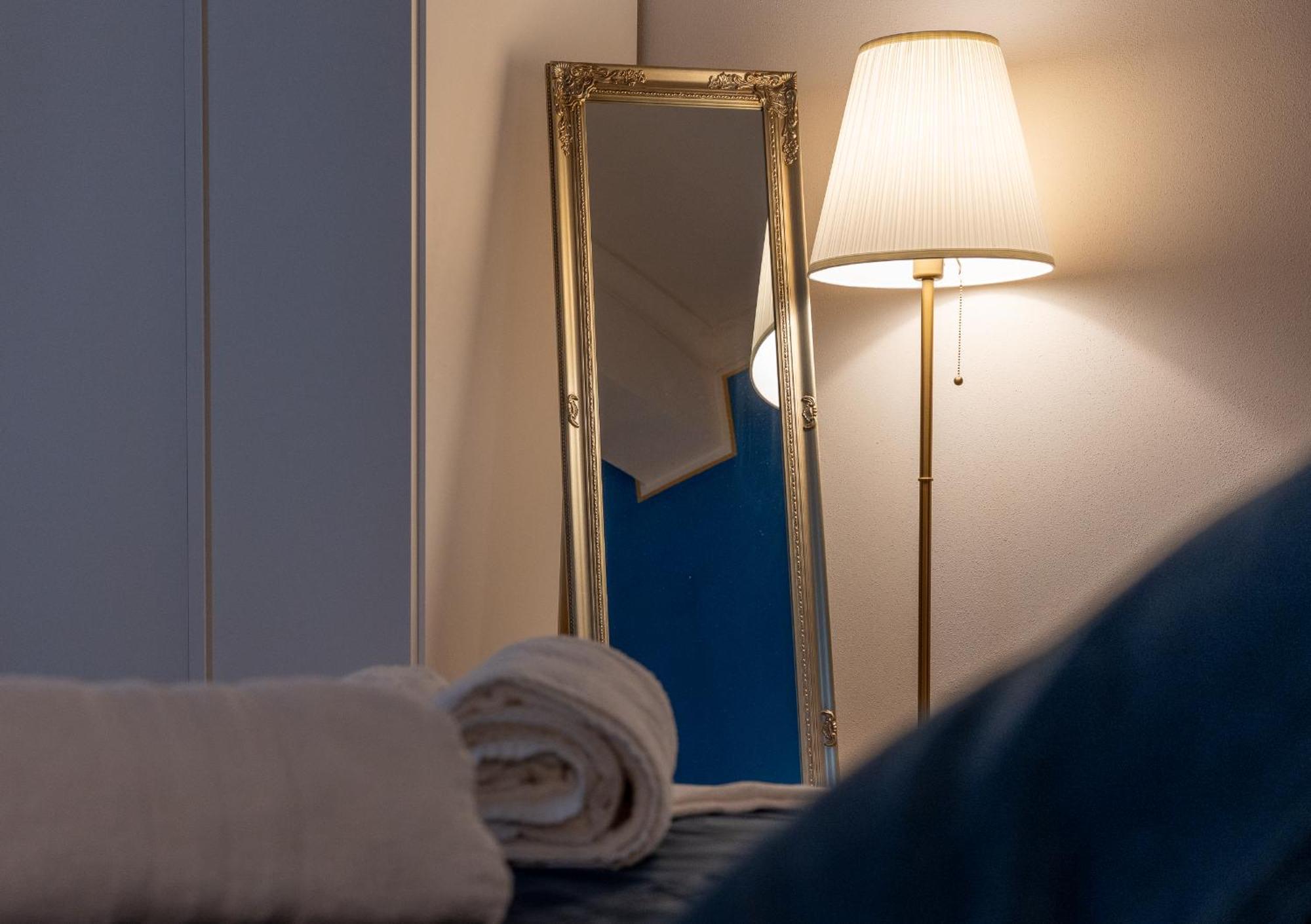 Freedom Suites Парма Екстериор снимка
